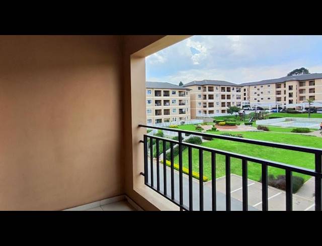 1 BEDROOM TOWNHOUSE FOR SALE IN LILIANTON